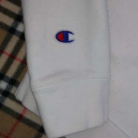 Women's reverse weave pastel Champion hoodie - Picture 6 of 8